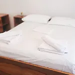 Emi\'S Guest House